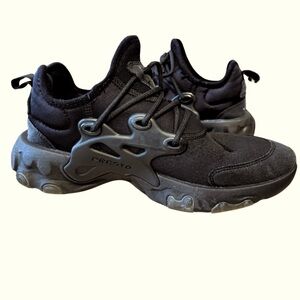 Black Nike Presto Sneakers Size 7
